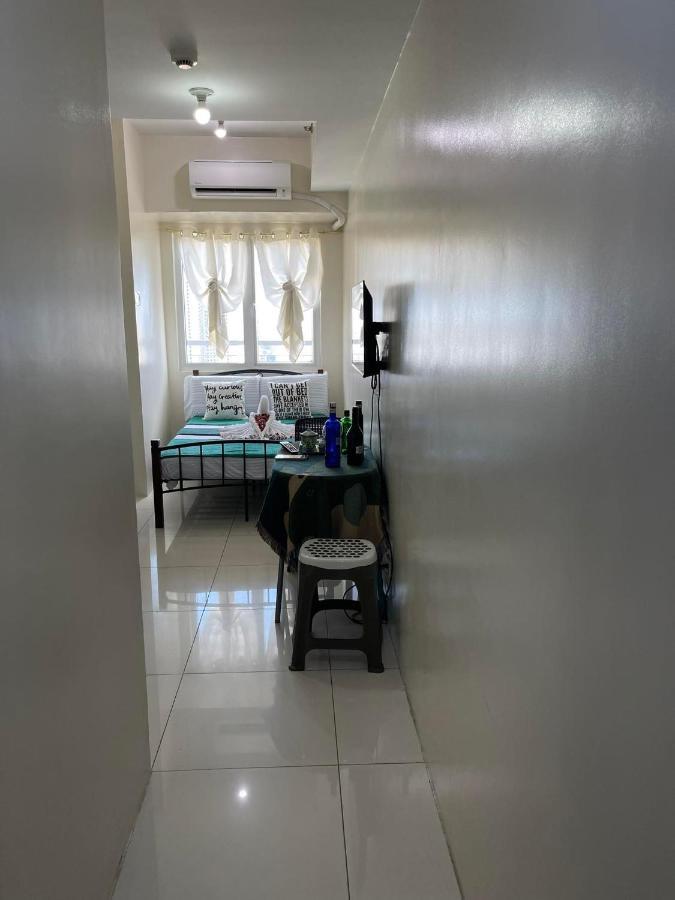 Stays At Green Residences 1 Studio Room Couples Bed With Complimentary Breakfast For 2 Manila Exterior photo