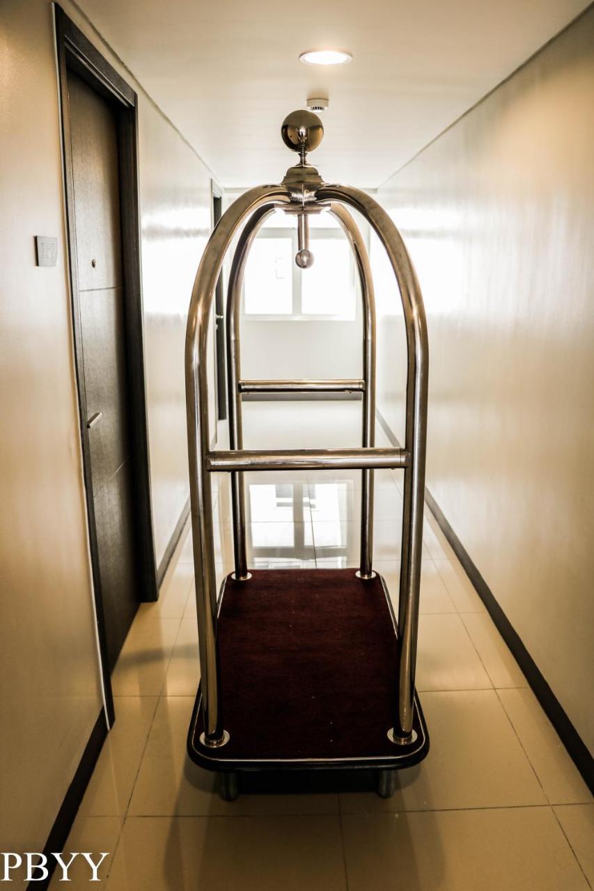 Stays At Green Residences 1 Studio Room Couples Bed With Complimentary Breakfast For 2 Manila Exterior photo